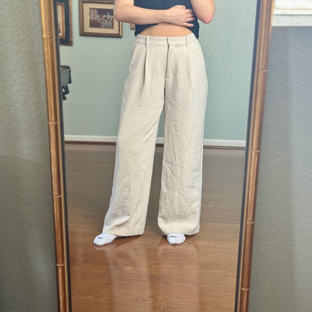 Abercrombie Cream High Rise Wide Leg Crepette Pant- Size 28 - Picture 5 of 12